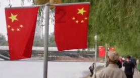 逃离部落洞穴
